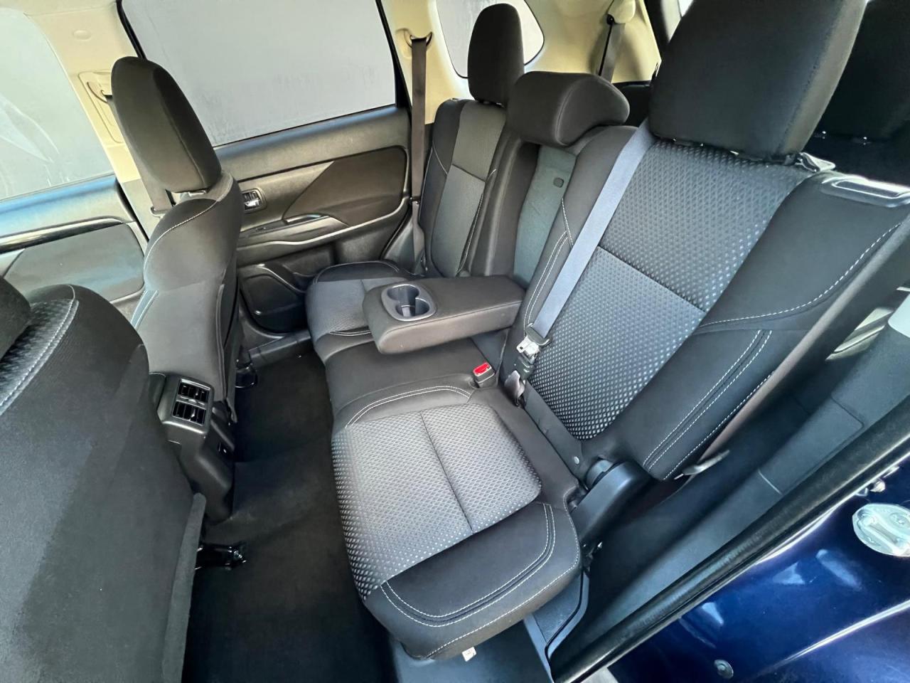 2020 Mitsubishi Outlander SE S-AWC Photo