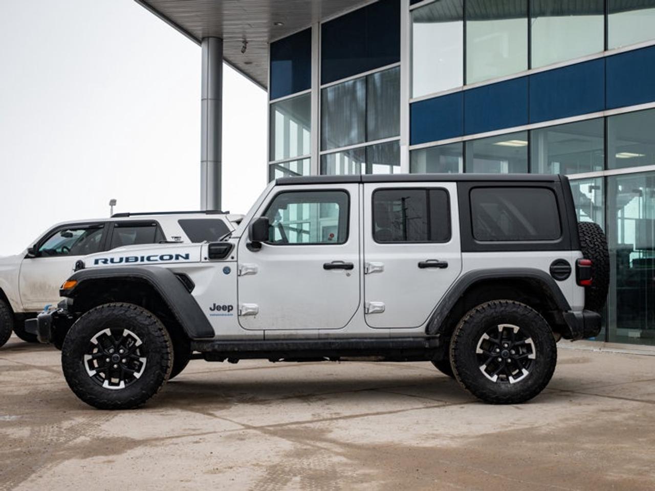 2024 Jeep Wrangler 4xe Rubicon Photo4