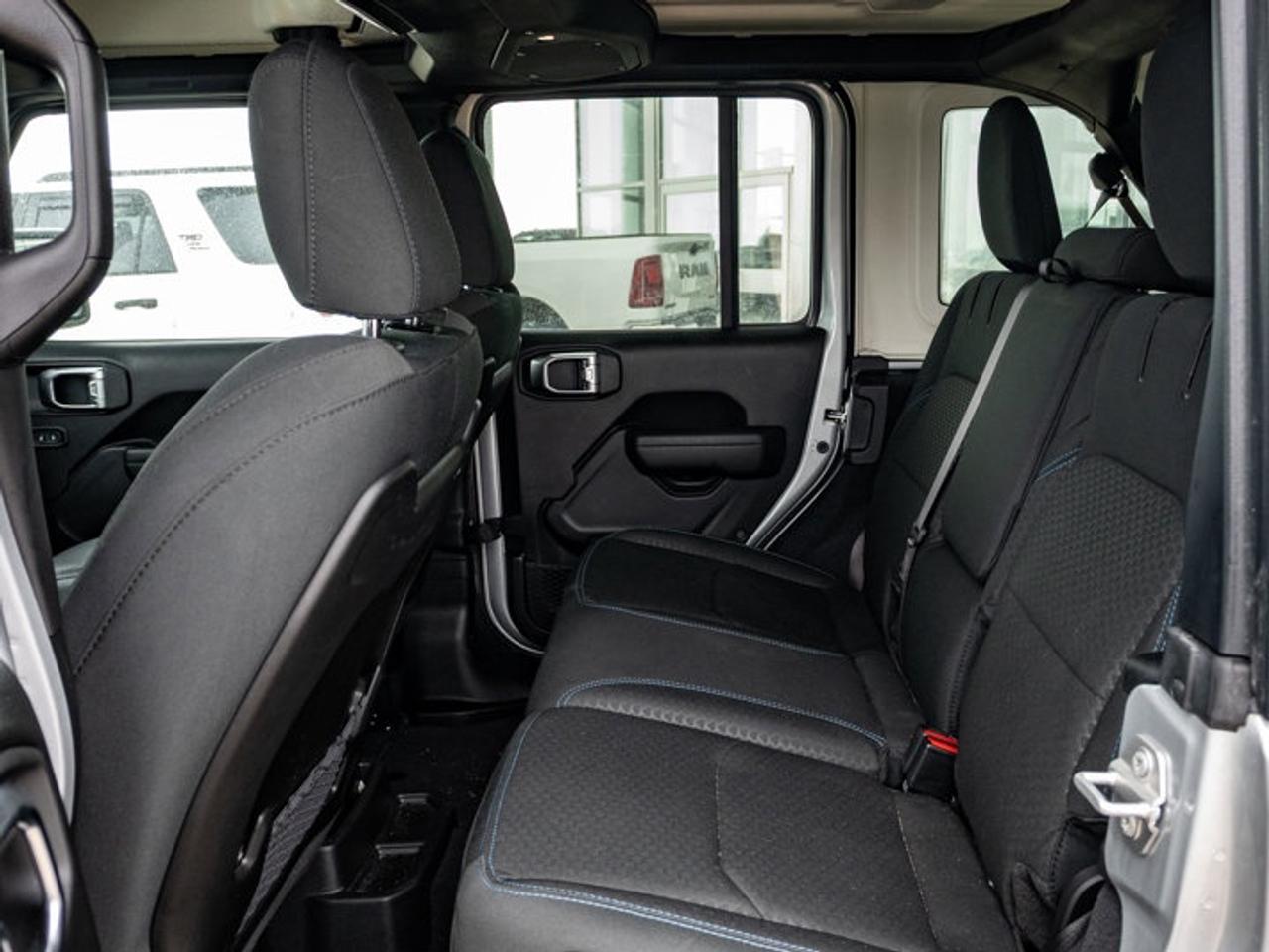 2024 Jeep Wrangler 4xe Rubicon Photo