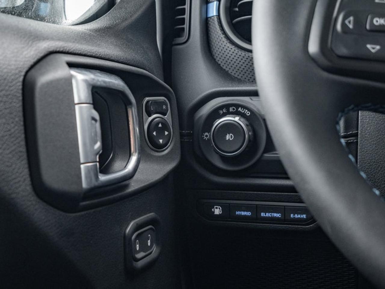 2024 Jeep Wrangler 4xe Rubicon Photo