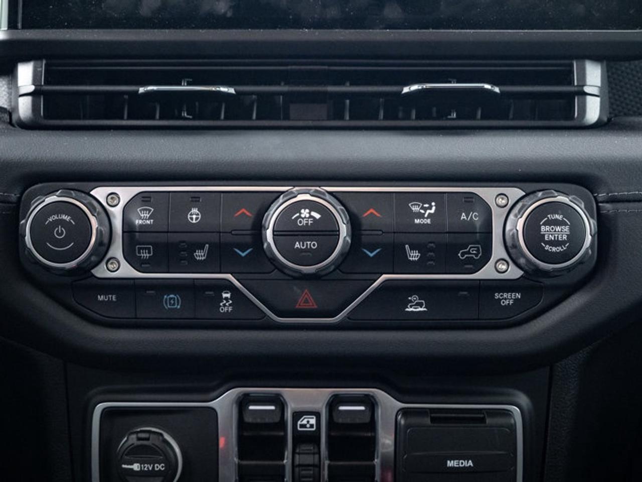 2024 Jeep Wrangler 4xe Rubicon Photo