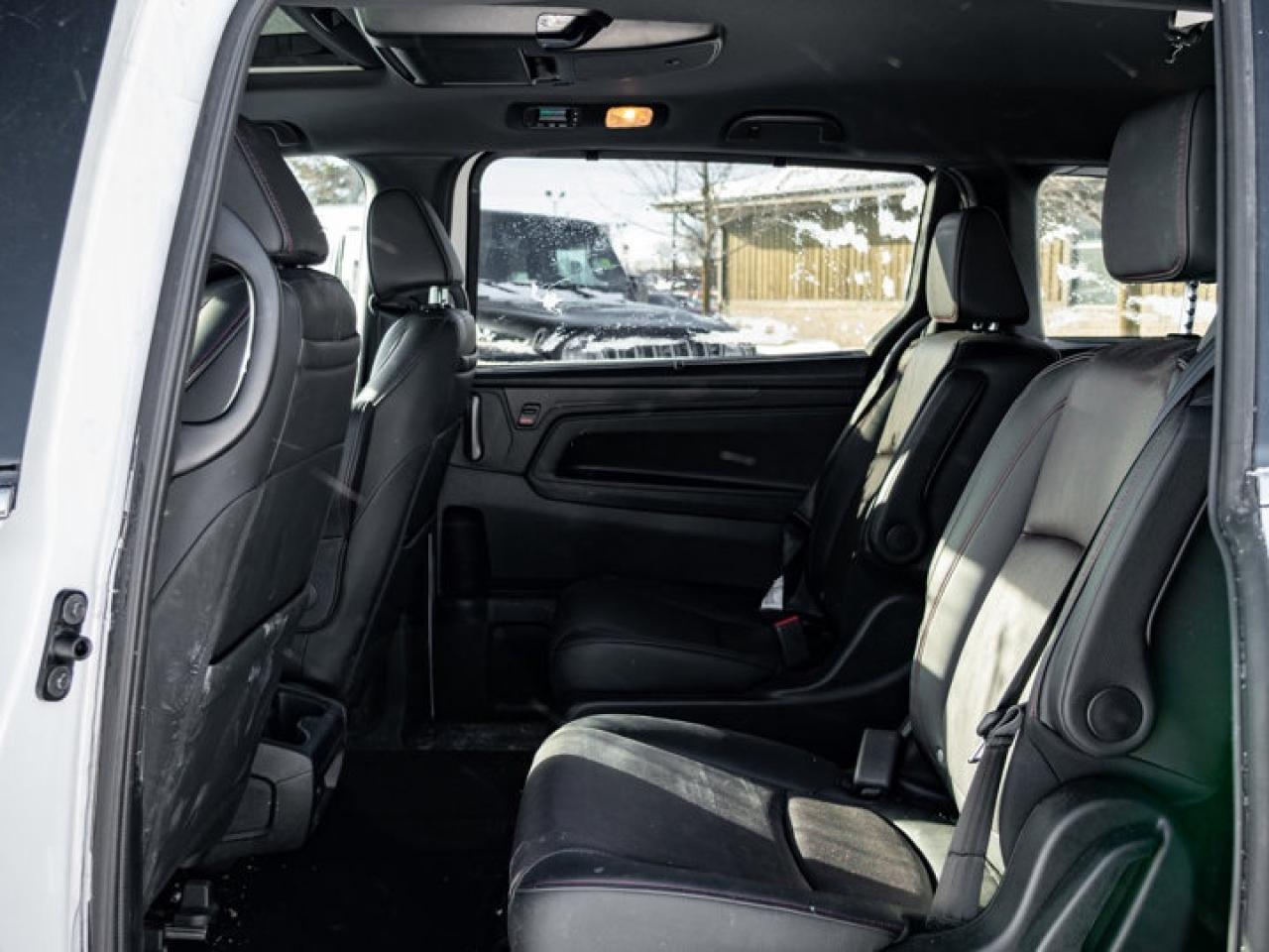 2023 Honda Odyssey Black Edition Photo