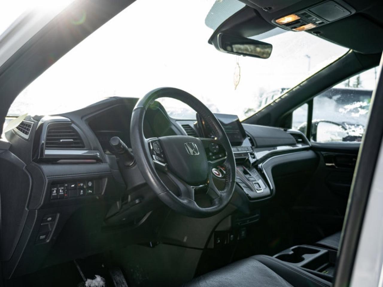 2023 Honda Odyssey Black Edition Photo