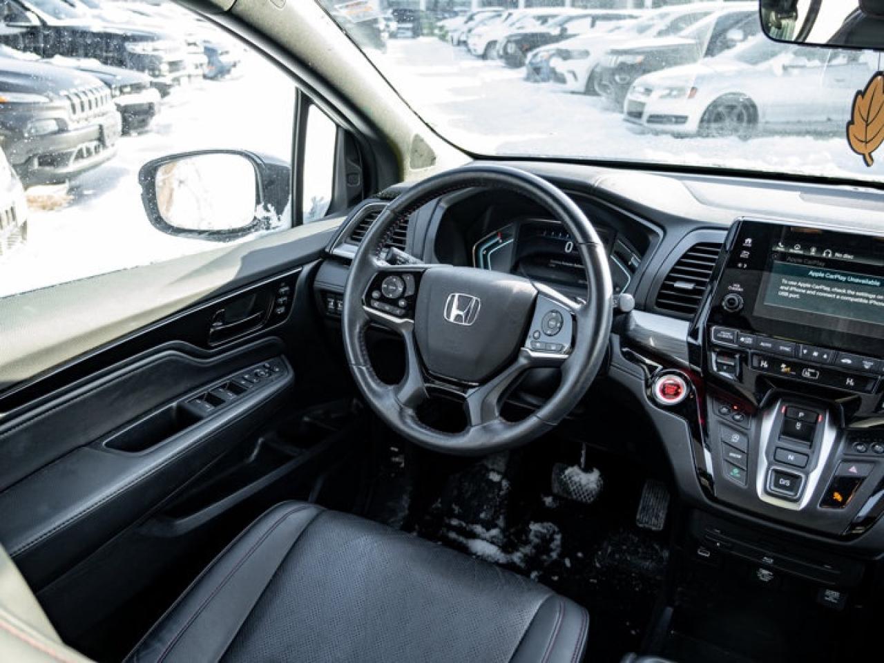 2023 Honda Odyssey Black Edition Photo