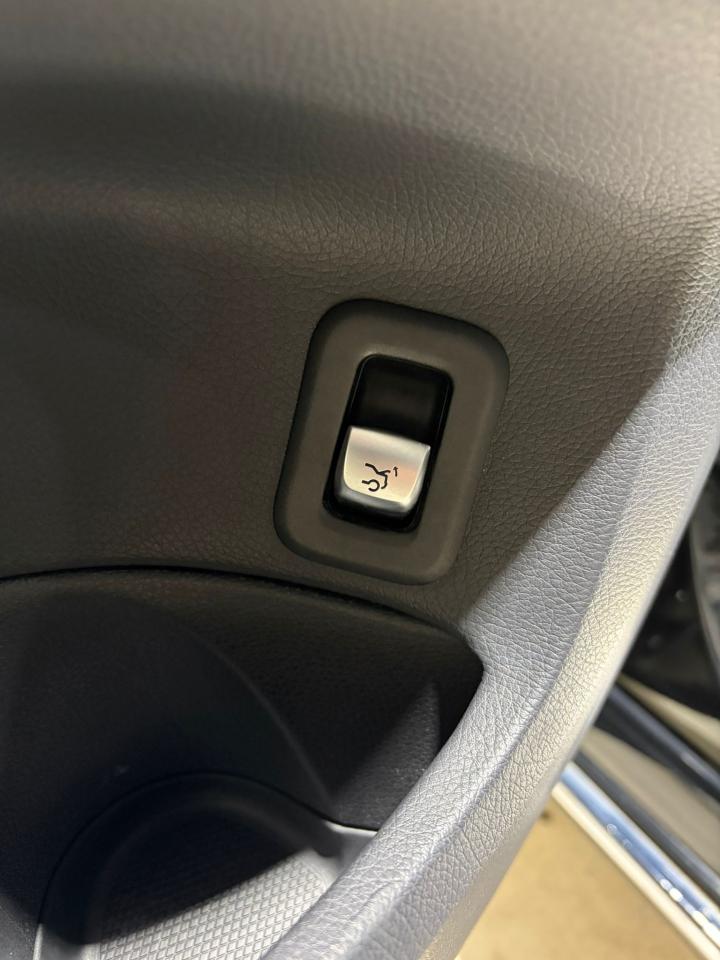 2018 Mercedes-Benz C-Class C 300 Photo