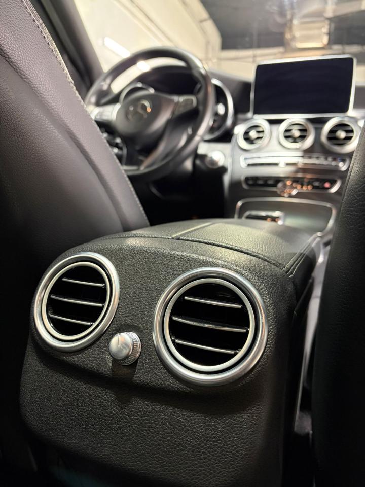 2018 Mercedes-Benz C-Class C 300 Photo4