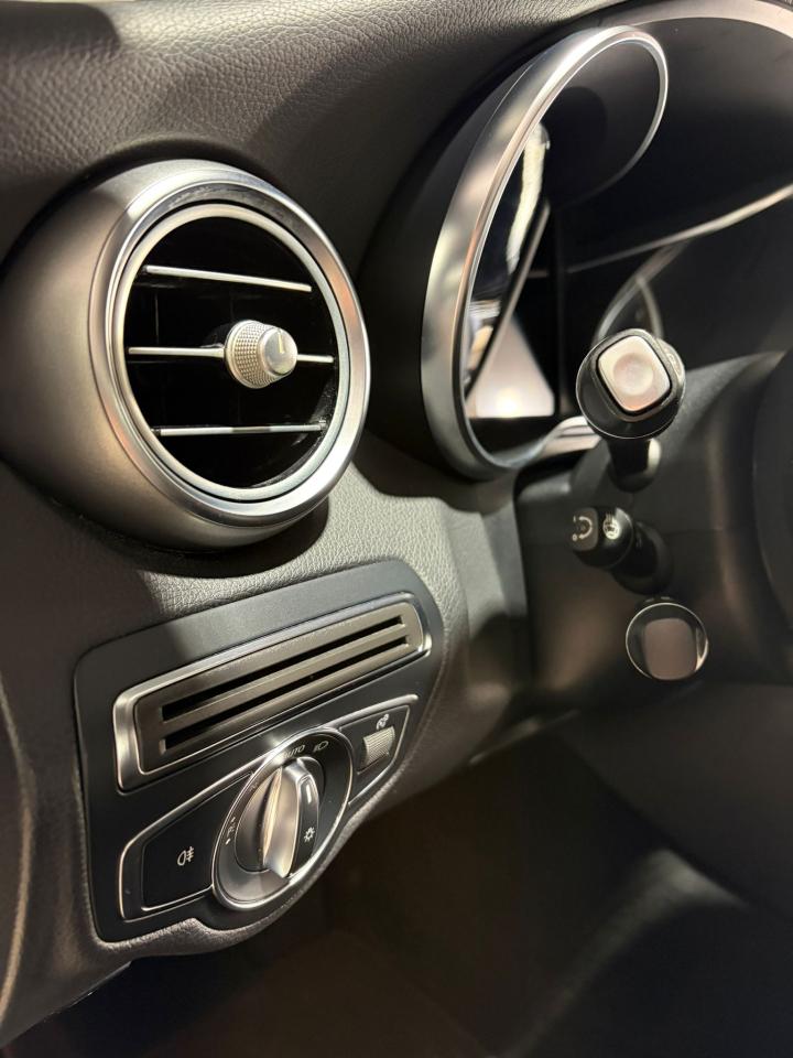 2018 Mercedes-Benz C-Class C 300 Photo