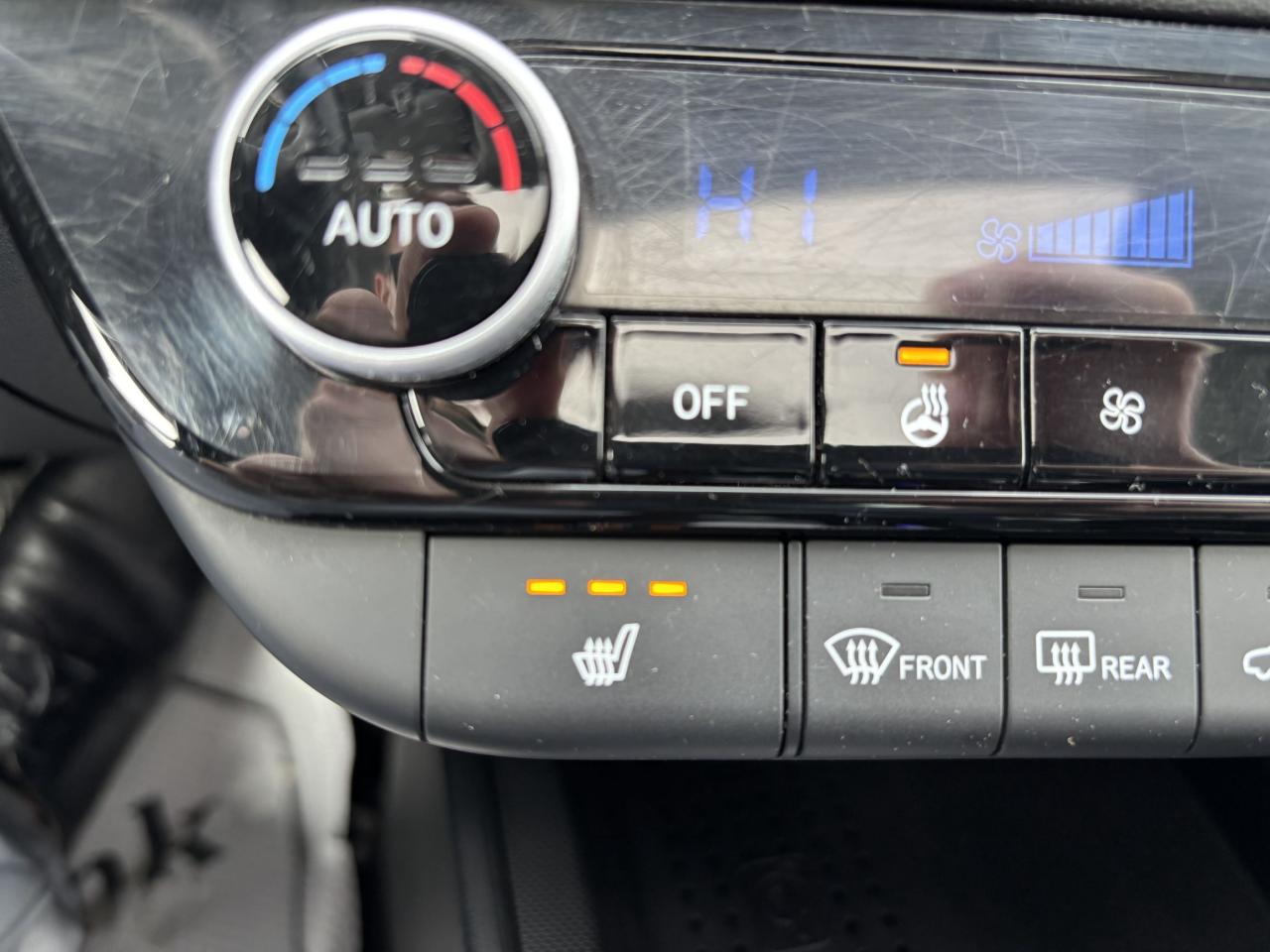 2023 Hyundai Elantra HYBRID, LUXURY, LEATHER, ROOF, LOADED! Photo