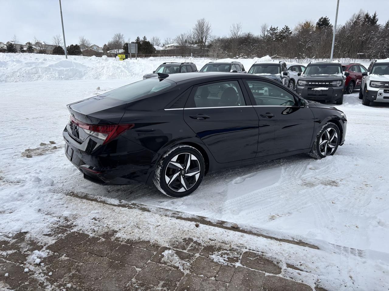 2023 Hyundai Elantra HYBRID, LUXURY, LEATHER, ROOF, LOADED! Photo