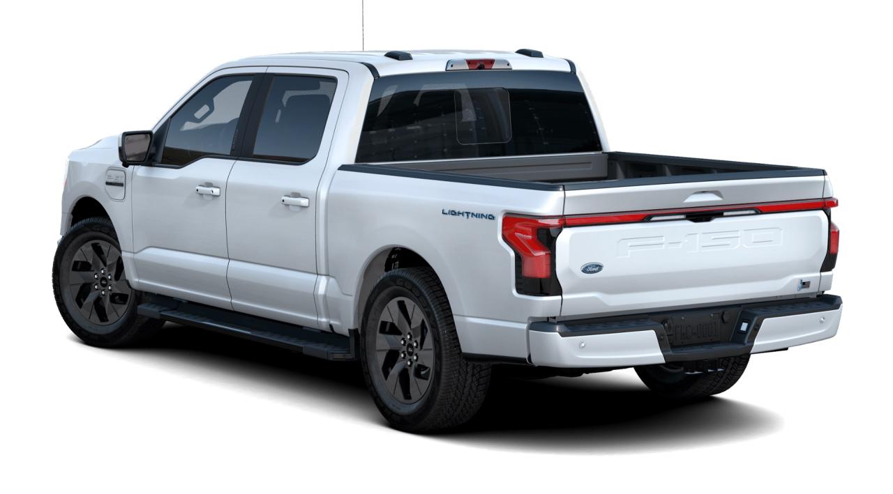 2023 Ford F-150 Lariat 4WD SuperCrew 5.5' Box Photo1