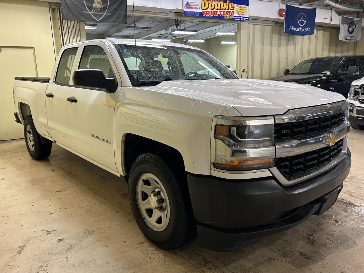2018 Chevrolet Silverado 1500 Work Truck Photo3