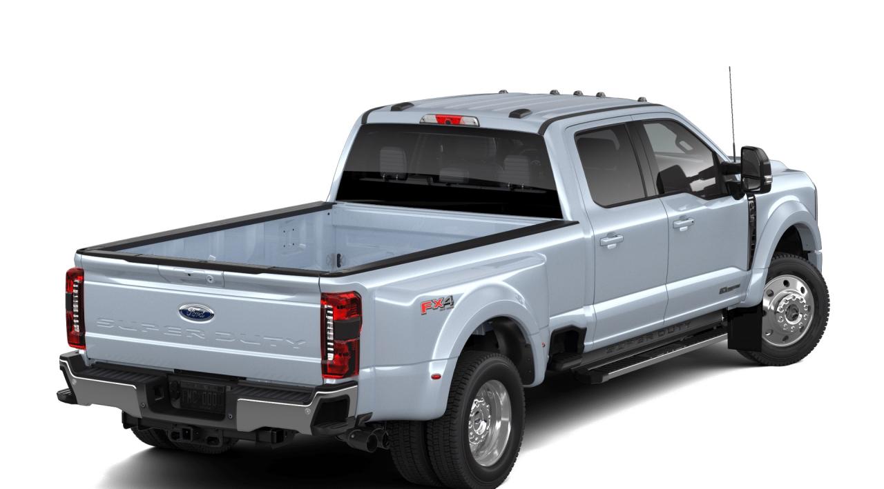 2026 Ford F-450 Super Duty DRW Lariat Photo2