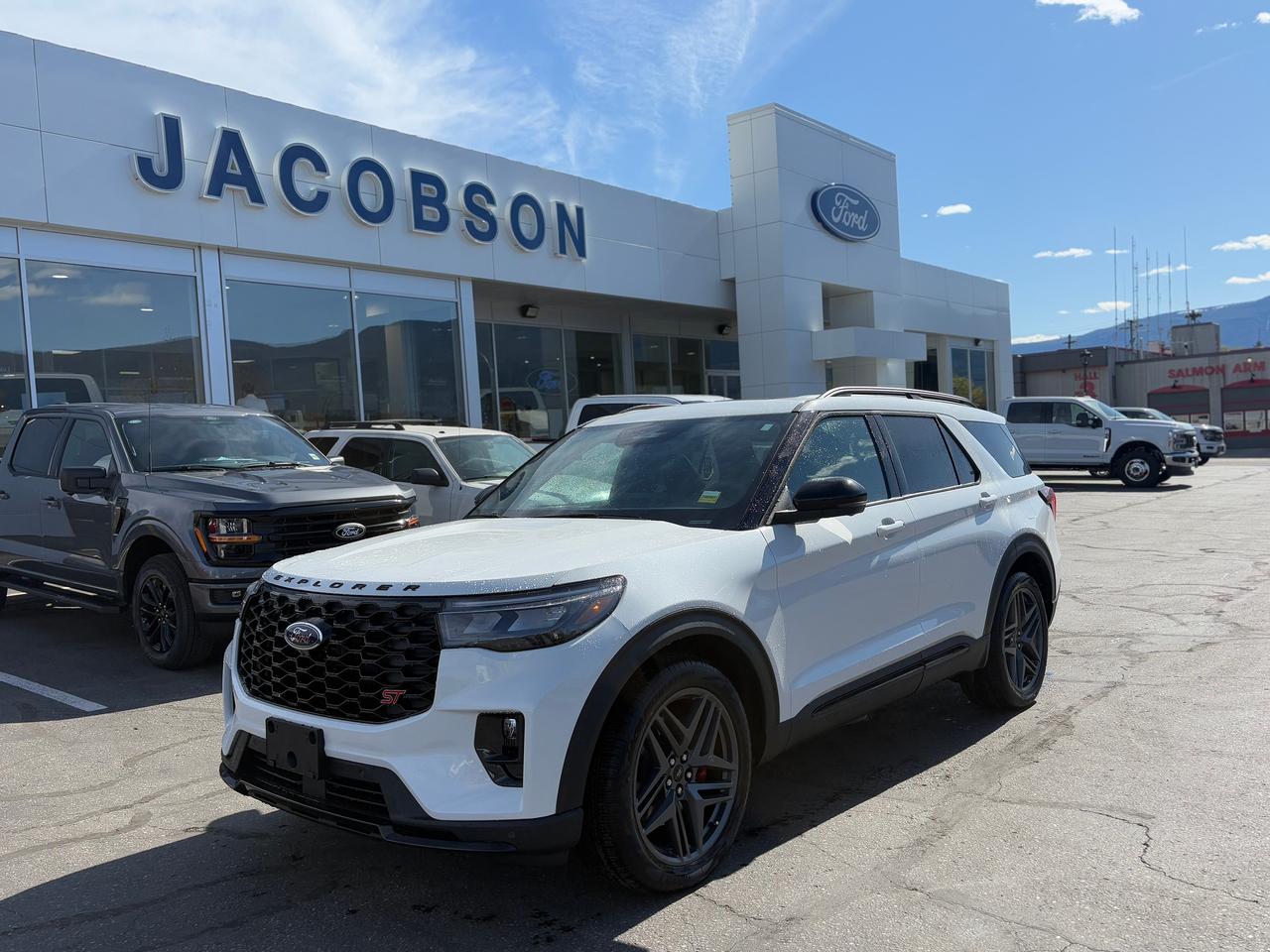 2026 Ford Explorer ST Photo0
