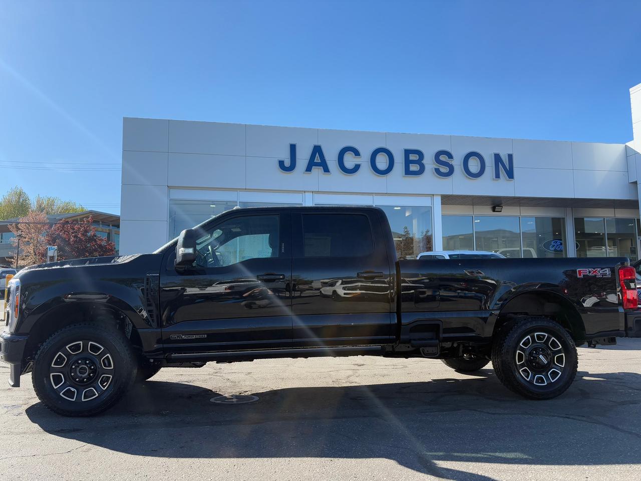 2026 Ford F-350 Super Duty SRW Platinum Photo1