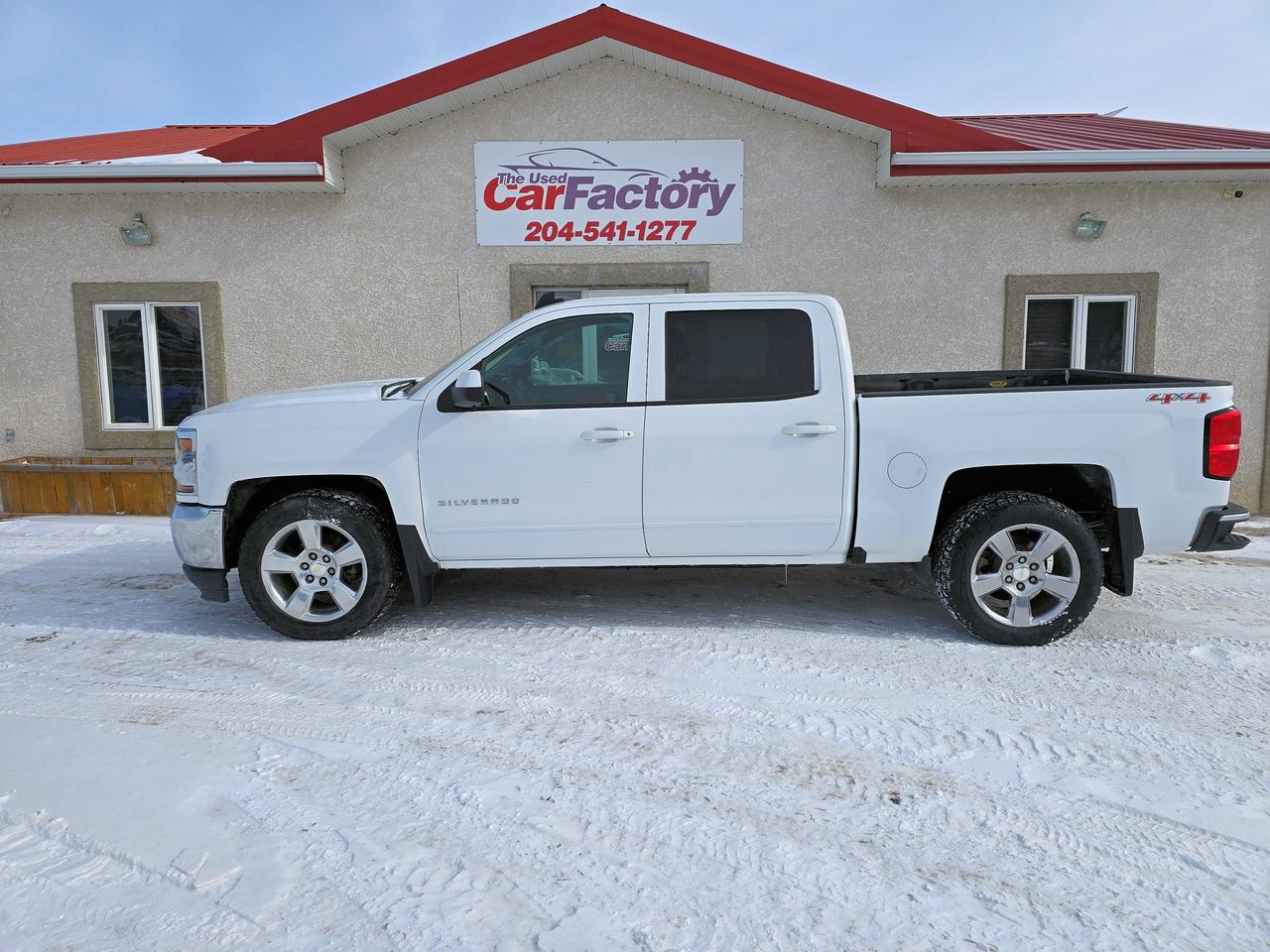 Used 2017 Chevrolet Silverado 1500 LT Crew Cab for sale in Oakbank, MB