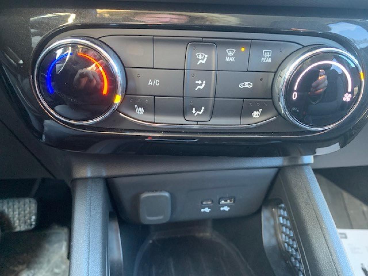 2025 Chevrolet TrailBlazer LT Photo3