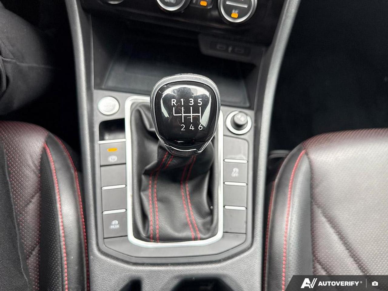 2023 Volkswagen Jetta GLI GLI / NO ACCIDENTS / ROOF / NAV / LEATHER / MANUAL Photo