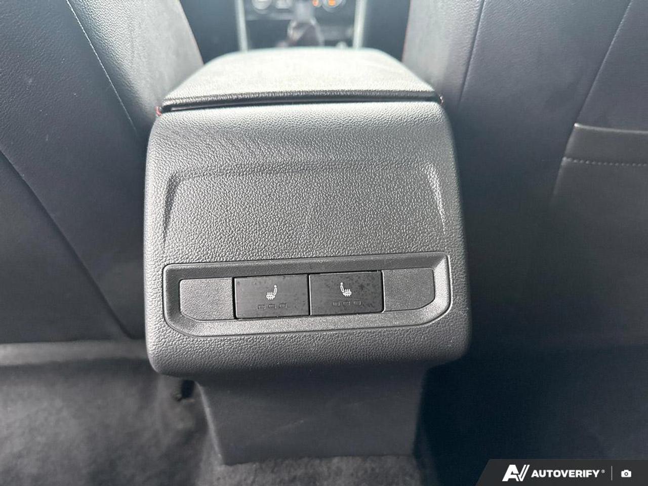 2023 Volkswagen Jetta GLI GLI / NO ACCIDENTS / ROOF / NAV / LEATHER / MANUAL Photo