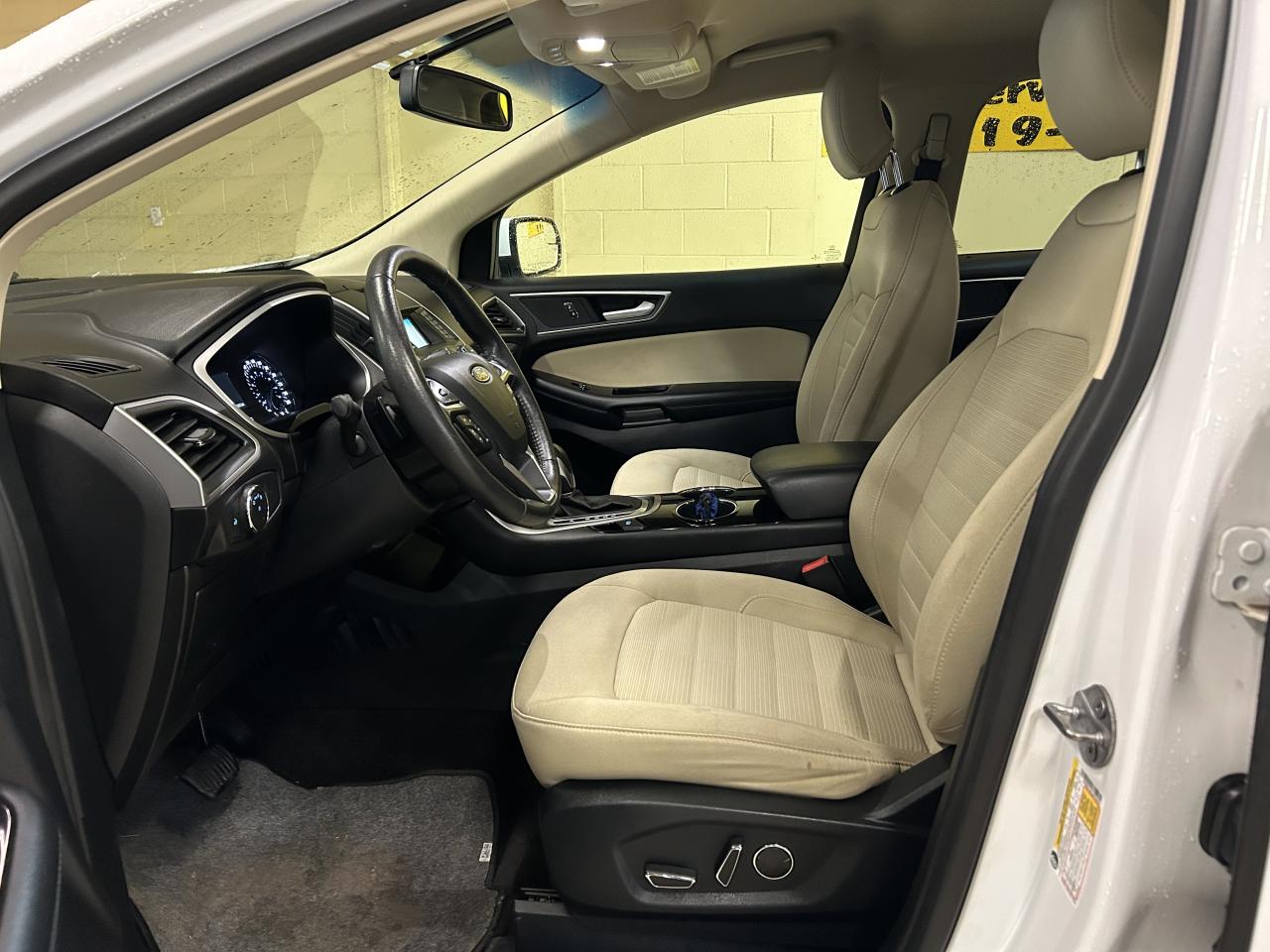 2018 Ford Edge SEL Photo