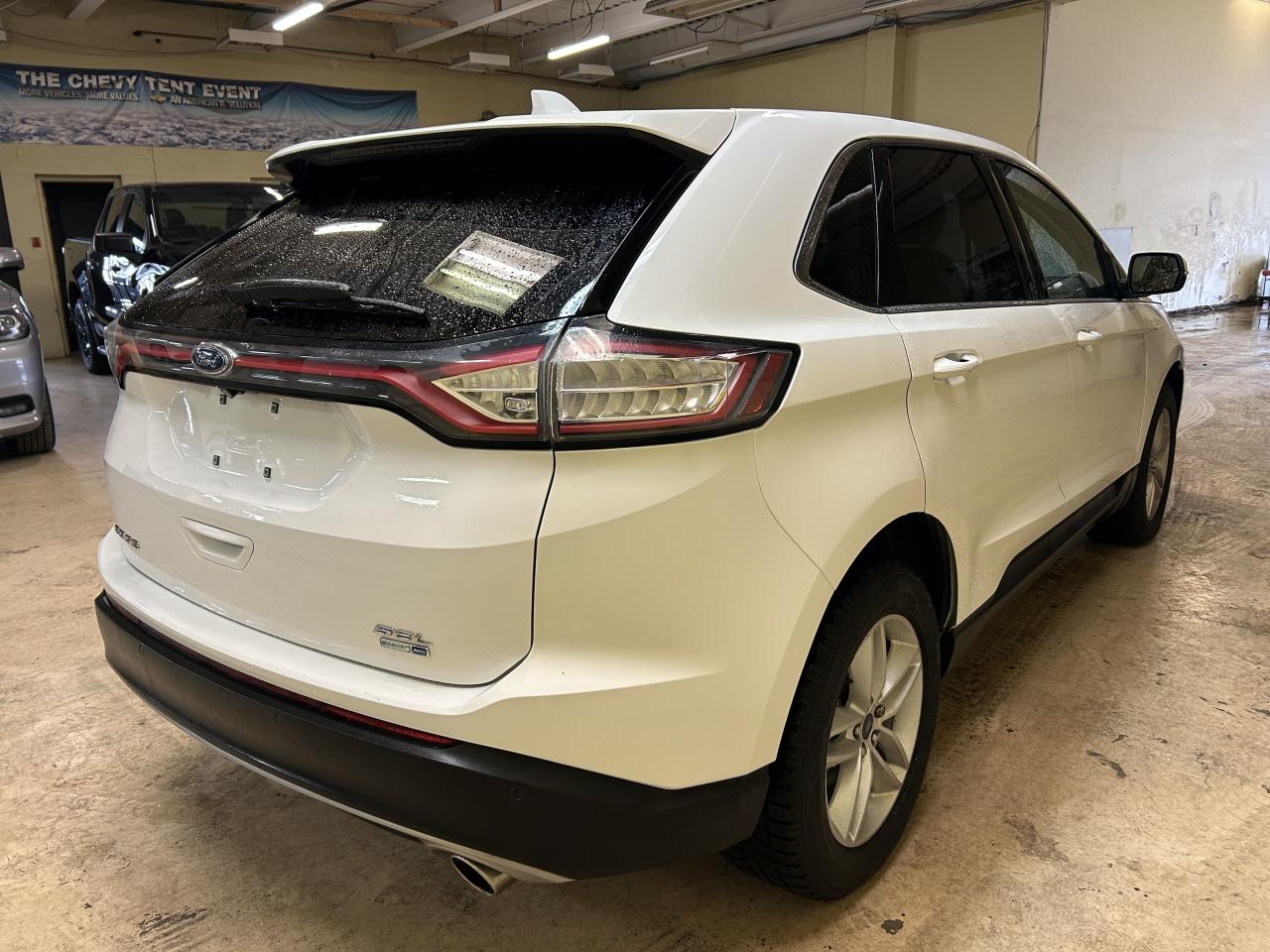 2018 Ford Edge SEL Photo
