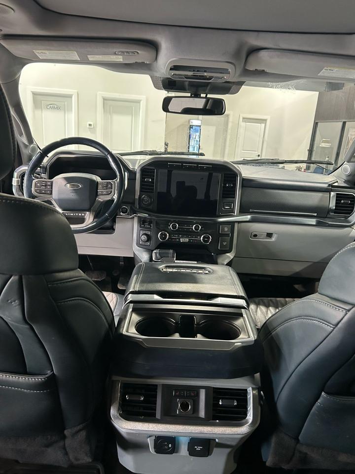 2022 Ford F-150 Limited  Photo