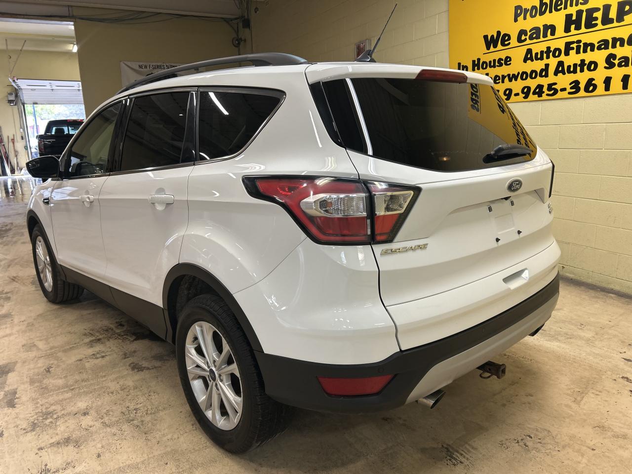 2018 Ford Escape SEL Photo