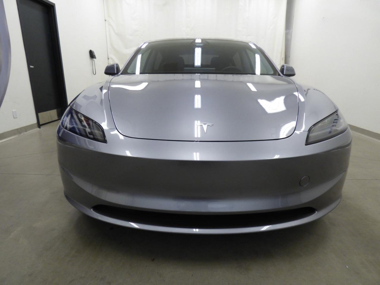 2025 Tesla Model 3 LONG RANGE Photo4