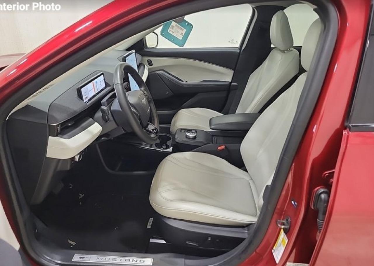 2021 Ford Mustang Mach-E Premium AWD | Extended Range | Leather | Glass Roof | 360 Camera | Adaptive Cruise | and More ! Photo