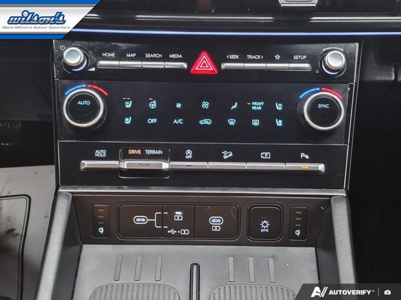 2025 Hyundai Santa Fe Ultimate Calligraphy AWD | 2nd Row Captain's Chairs | Moonroof | Heated + Cooled Seats | and More ! Photo