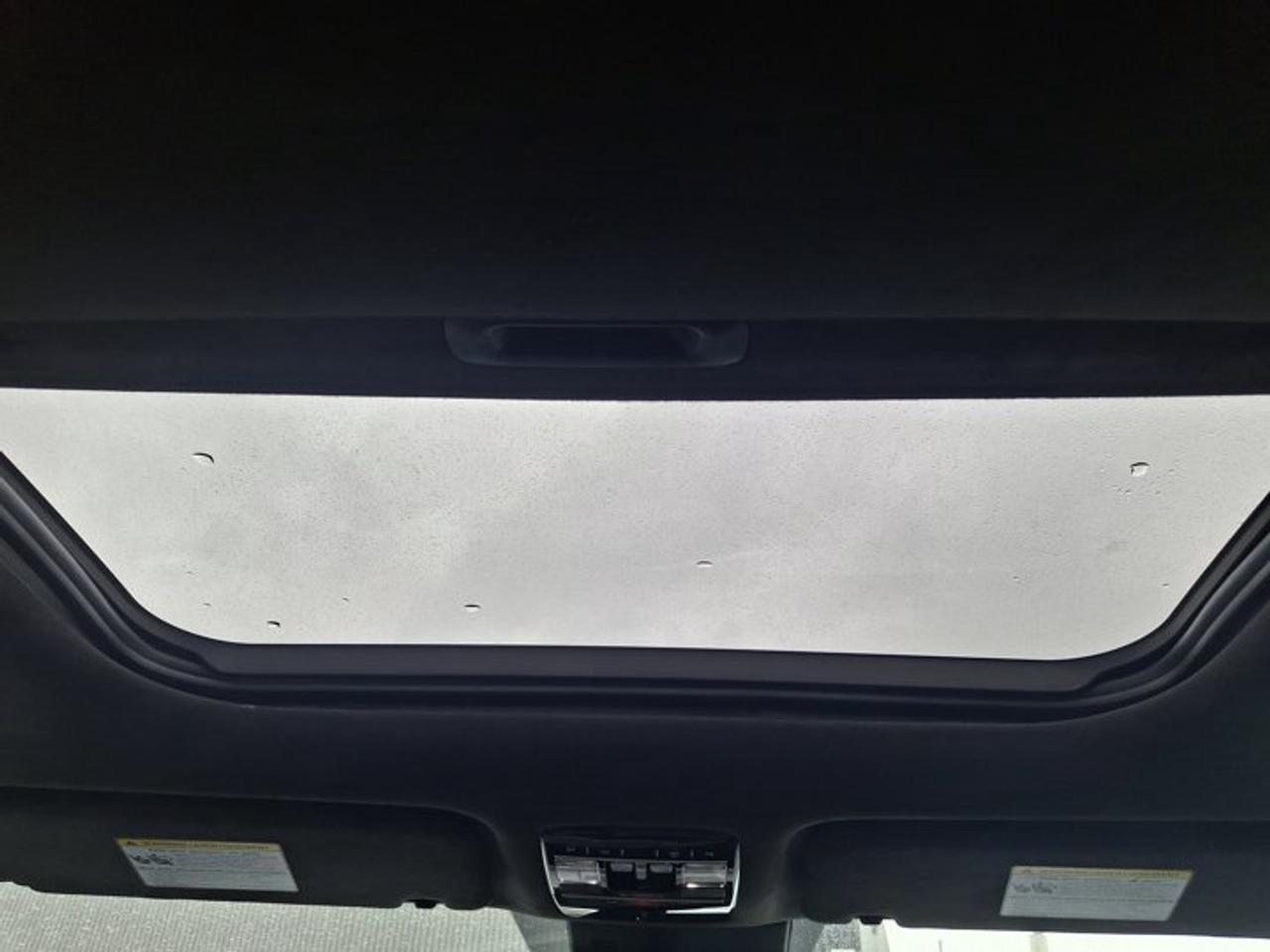 2025 Hyundai Santa Fe Ultimate Calligraphy AWD | 2nd Row Captain's Chairs | Moonroof | Heated + Cooled Seats | and More ! Photo