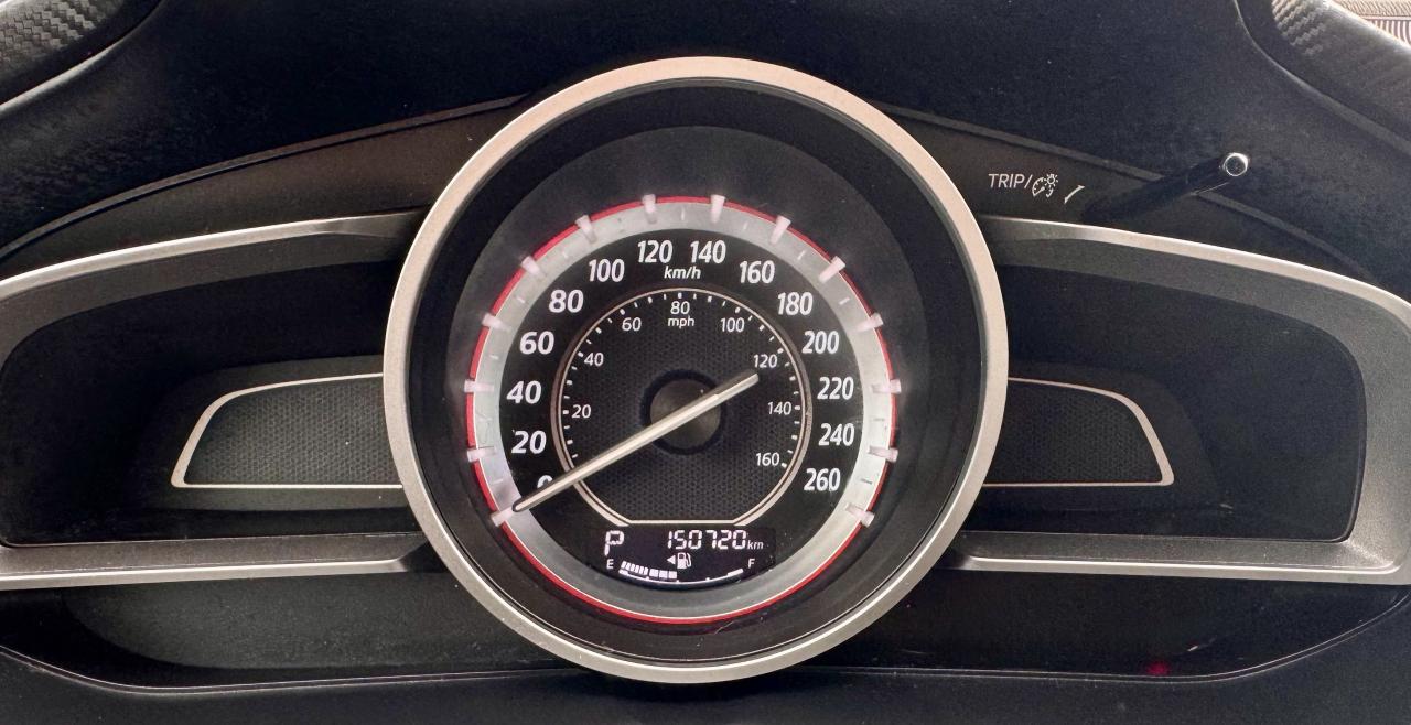 2014 Mazda MAZDA3 FINANCING AVAILABLE Photo11