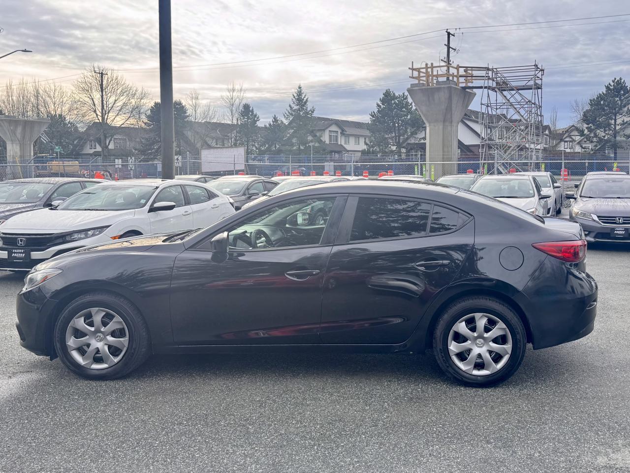 2014 Mazda MAZDA3 FINANCING AVAILABLE Photo8