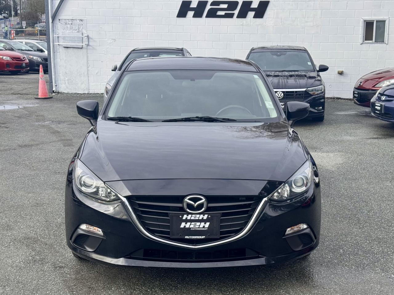 2014 Mazda MAZDA3 FINANCING AVAILABLE Photo2