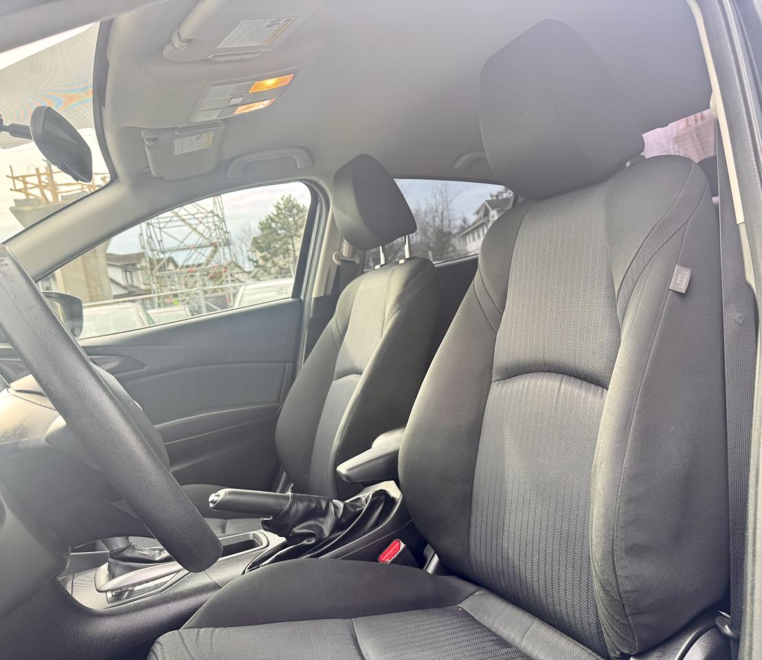 2014 Mazda MAZDA3 FINANCING AVAILABLE Photo9