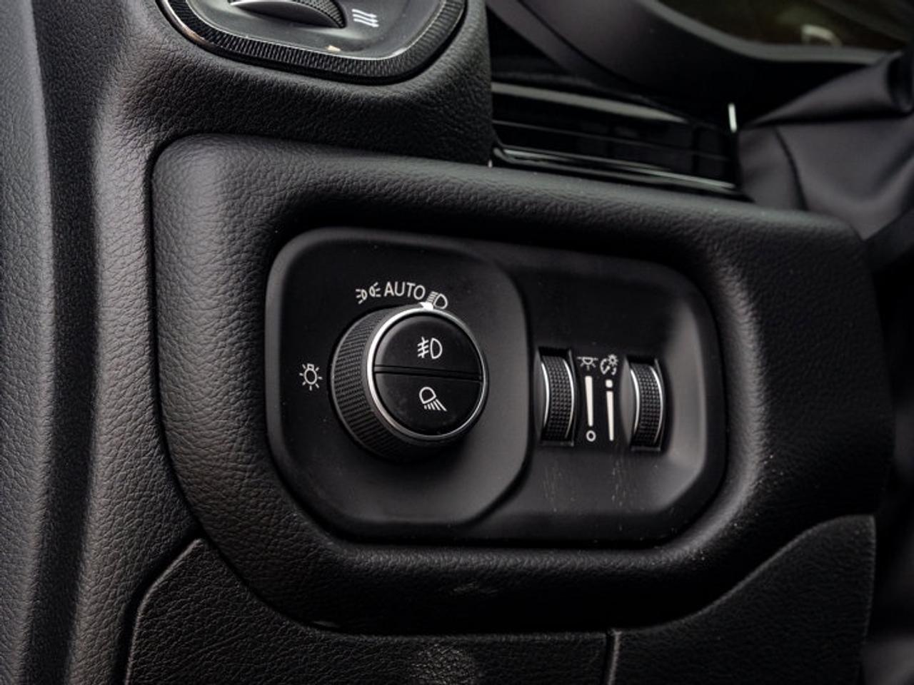 2026 RAM 1500 SPORT Photo