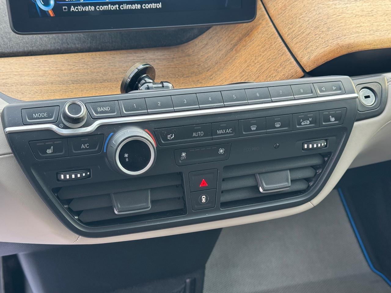 2014 BMW i3 BEV **FULLY ELECTRIC** Photo