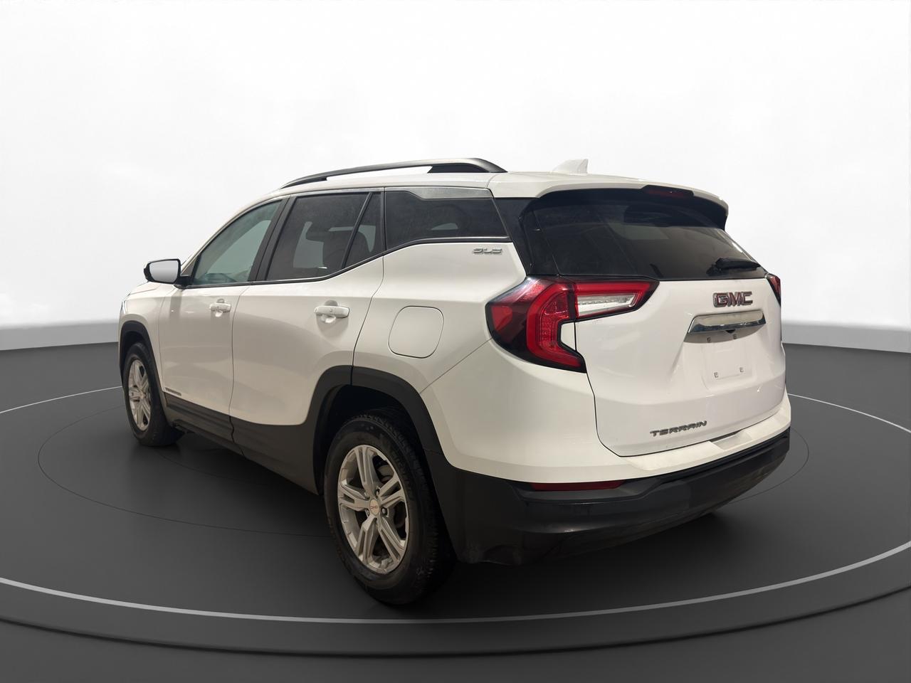 2022 GMC Terrain SLE Photo4