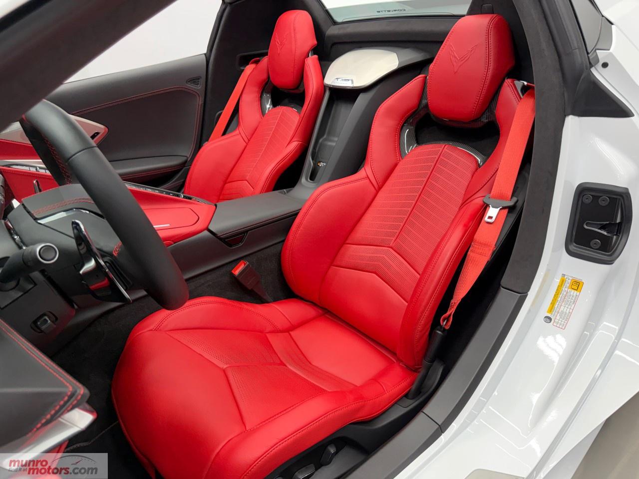 2025 Chevrolet Corvette StingRay Convertible 3LT Photo