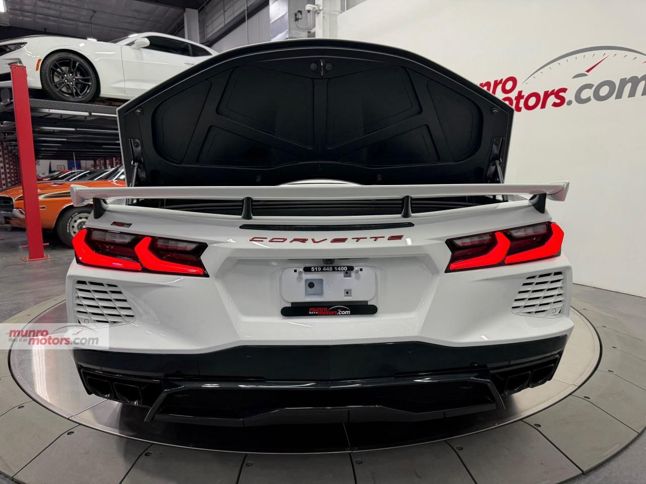 2025 Chevrolet Corvette StingRay Convertible 3LT Photo