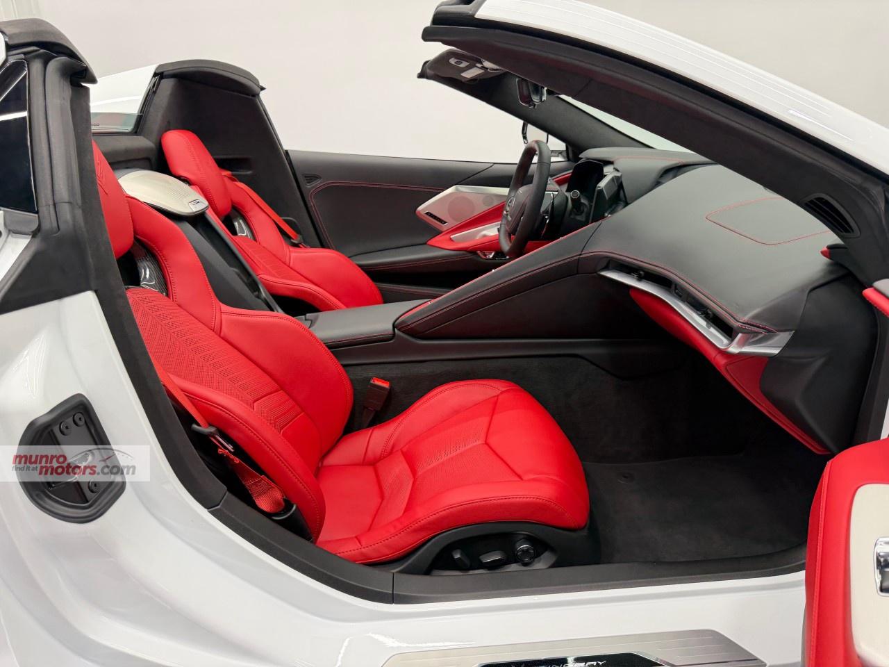 2025 Chevrolet Corvette StingRay Convertible 3LT Photo