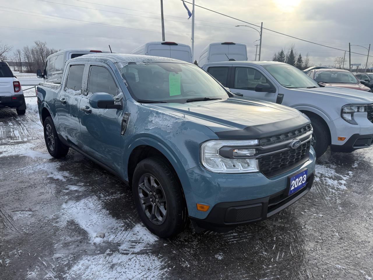 2023 Ford Maverick XLT Photo2