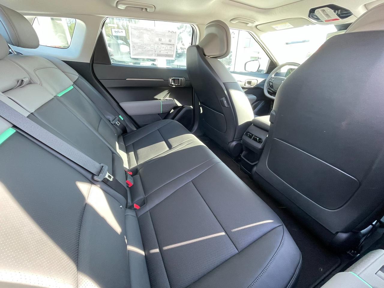 2026 Kia EV4 WIND PREMIUM Photo