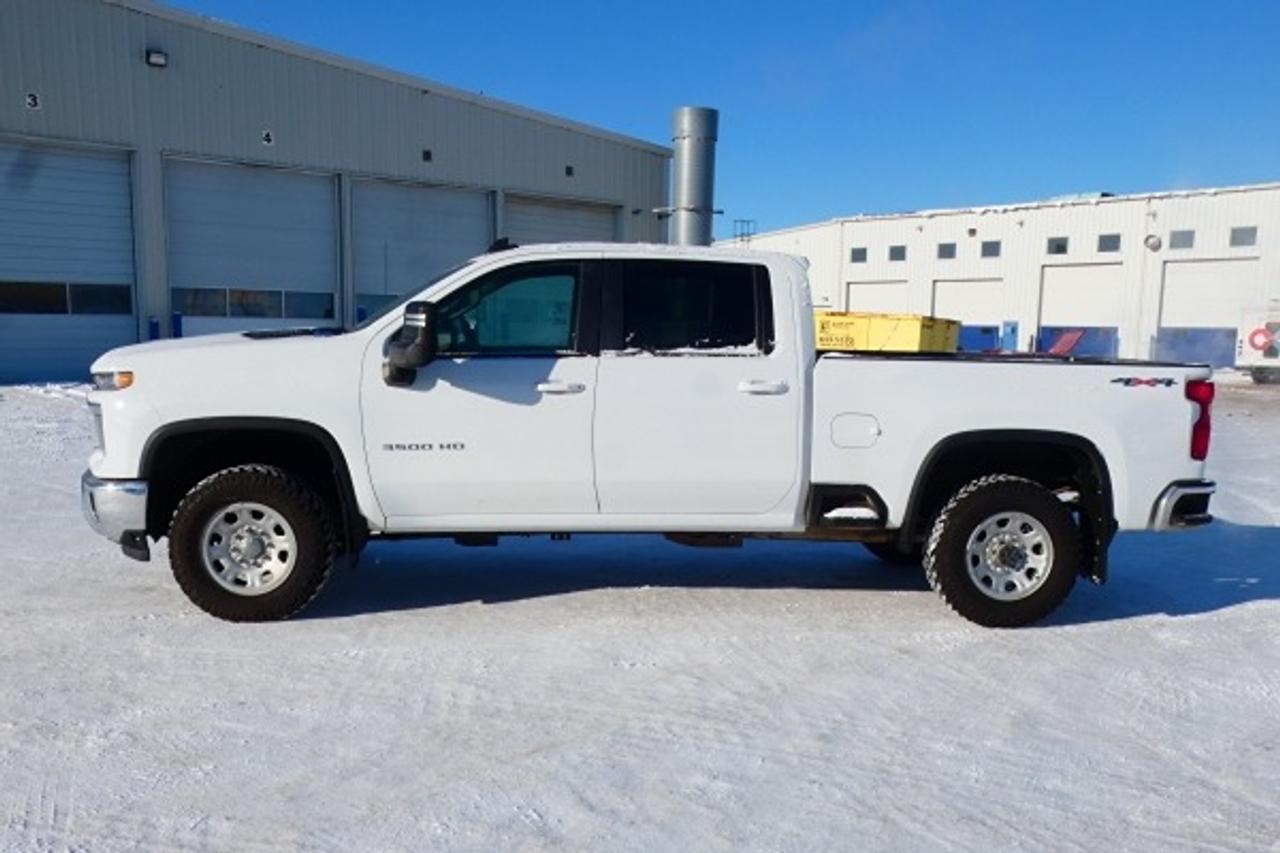 2024 Chevrolet Silverado 3500 LT HD CREW CAB 6.6 Allison w/Htd cloth, NAV, BUC - Photo #1