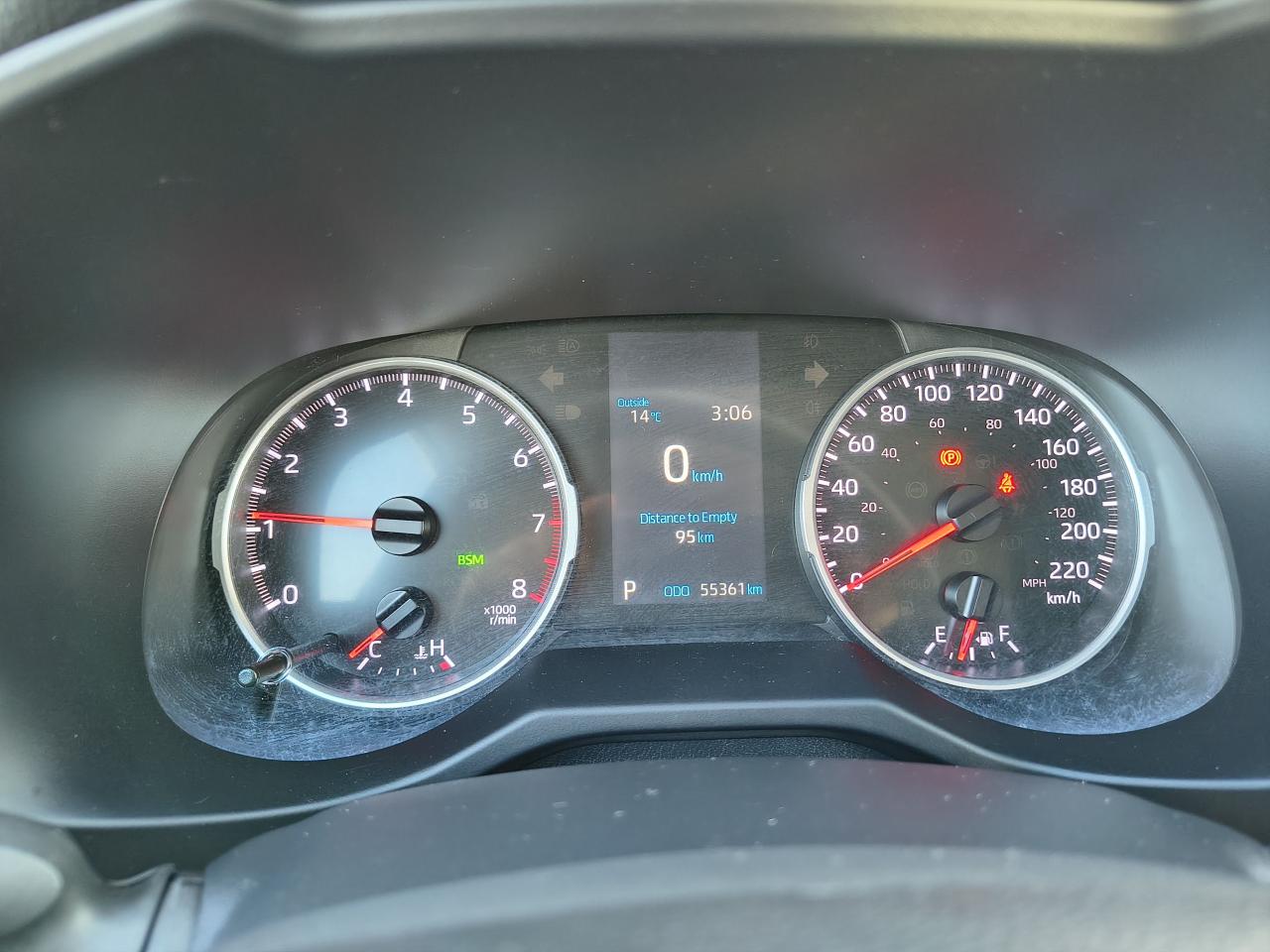 2021 Toyota RAV4 XLE Photo0