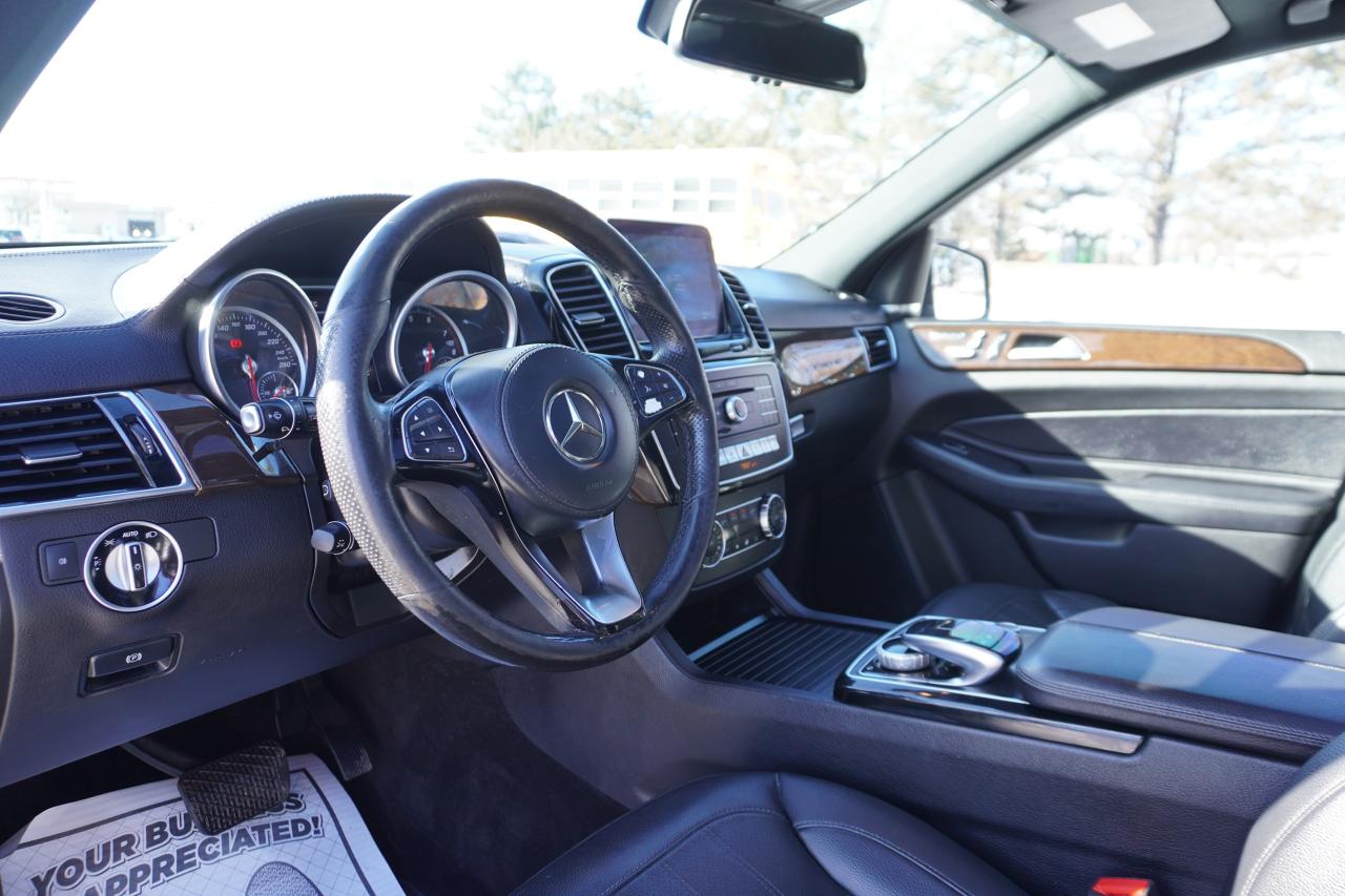 2017 Mercedes-Benz GLS 450 / 1 OWNER / NO ACCIDENTS / AMG PACKAGE/ 7 PASS Photo