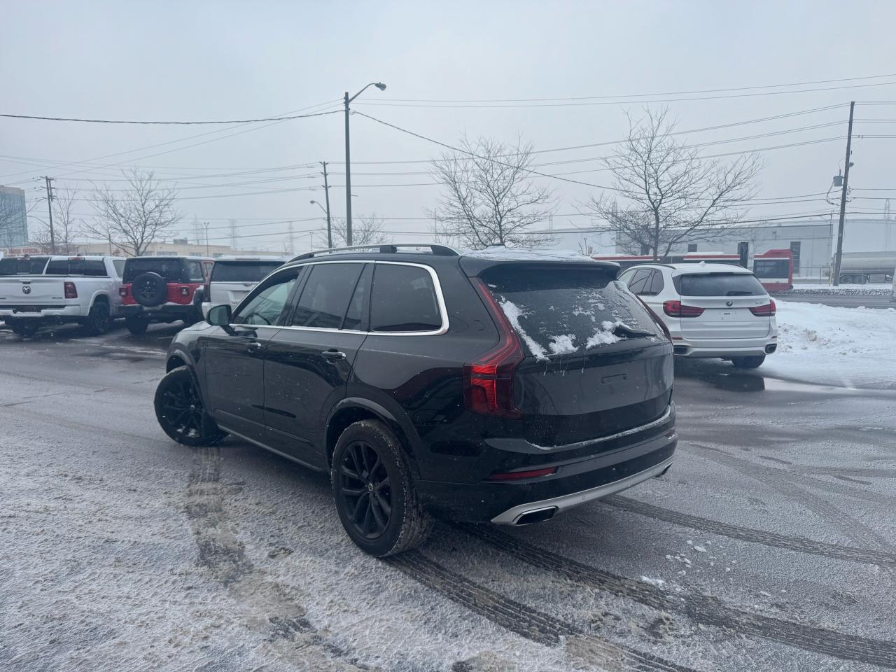 2018 Volvo XC90 MOMENTUM 7 PASS AWD LEATHER PAN/ROOF NAV CAMERA Photo4