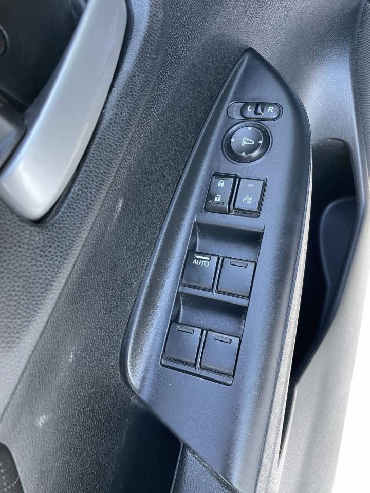 2016 Honda Fit EX **ONLY 21,000KM! YES, YOU READ RIGHT!** Photo