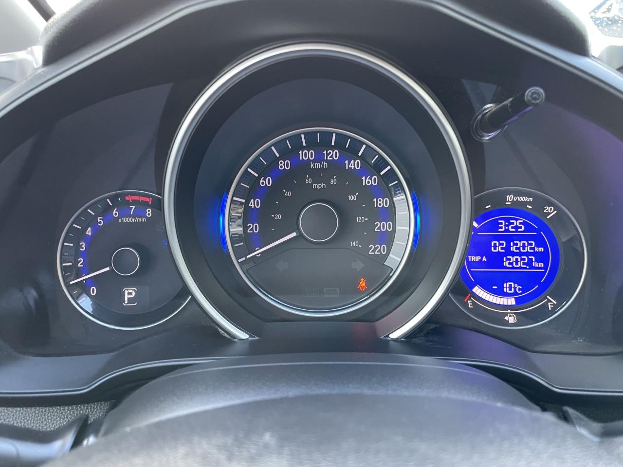 2016 Honda Fit EX **ONLY 21,000KM! YES, YOU READ RIGHT!** Photo