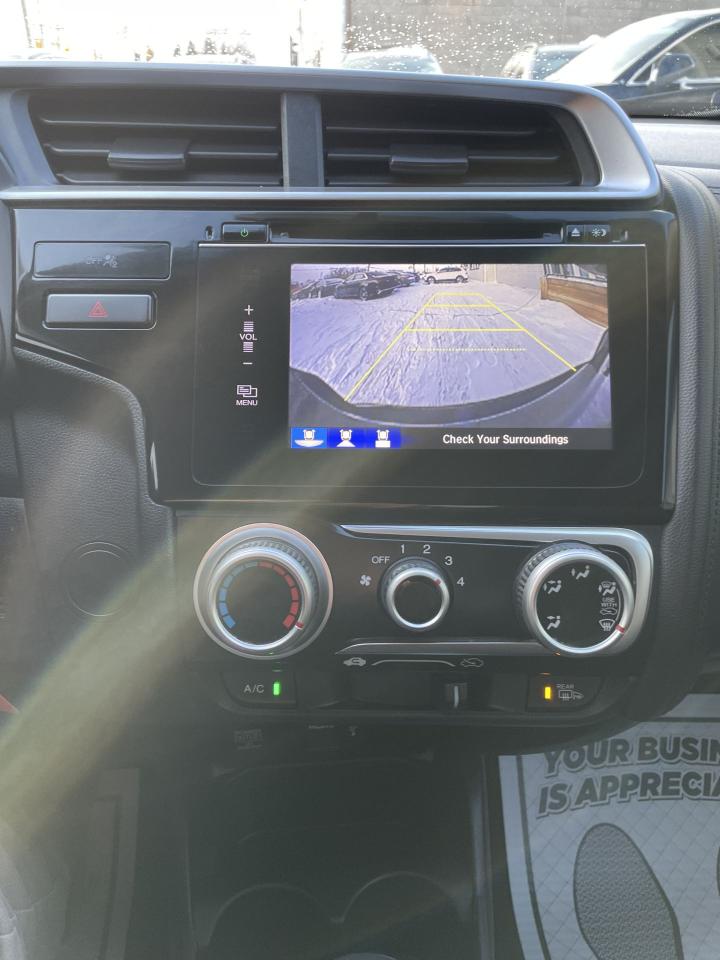 2016 Honda Fit EX **ONLY 21,000KM! YES, YOU READ RIGHT!** Photo