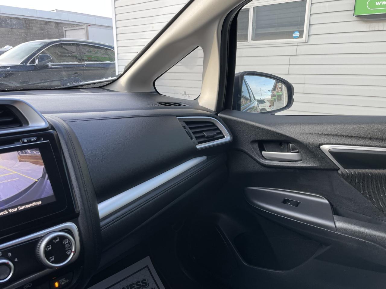 2016 Honda Fit EX **ONLY 21,000KM! YES, YOU READ RIGHT!** Photo